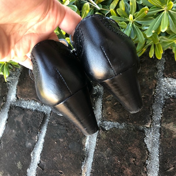 Nurture "HADDIE" Black leather ankle boots size 6 - Picture 4 of 8